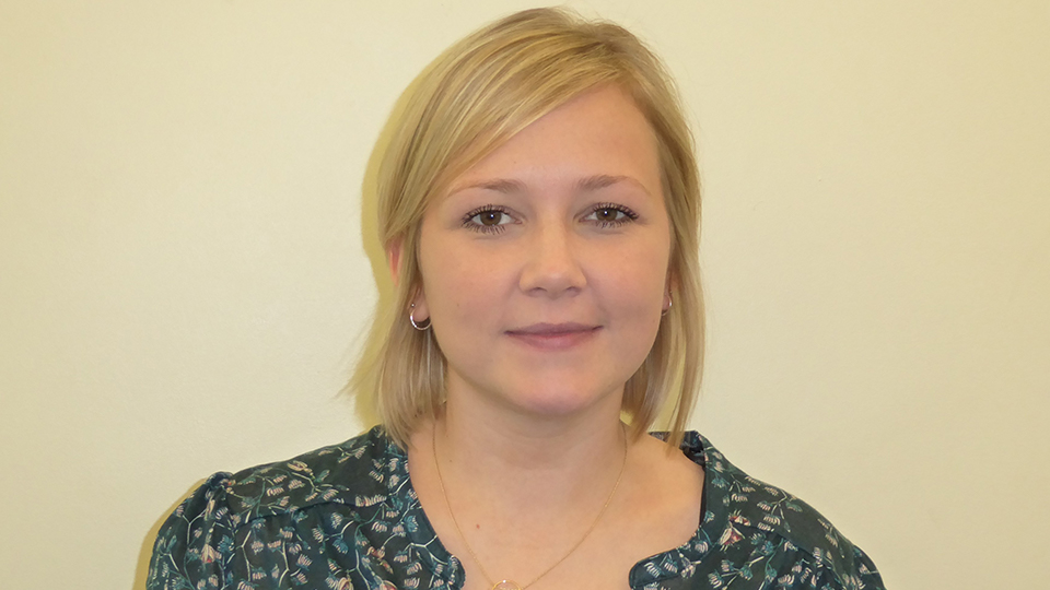 headshot image of jessica